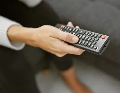 Miniatura: Abonament RTV zostaje. Zobacz, ile...